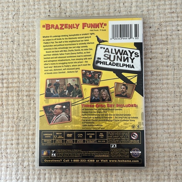 It's Always Sunny in Philadelphia Season 1, 2, and 3 DVDs - Picture 3 of 9